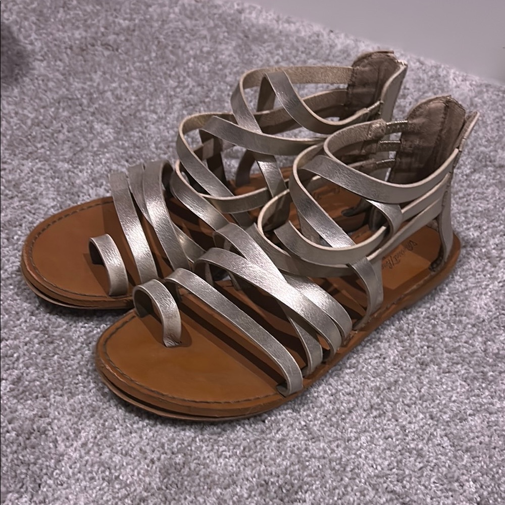 Universal Thread Silver Brown Gladiator Sandals
